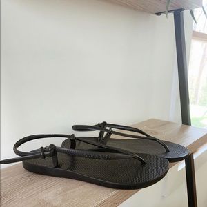 Black Havaianas slingback sandals